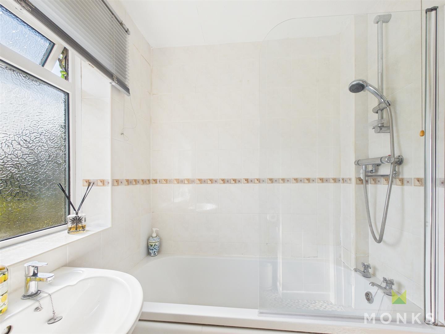 11 Callow Crescent, Shrewsbury, SY5 0BY For Sale